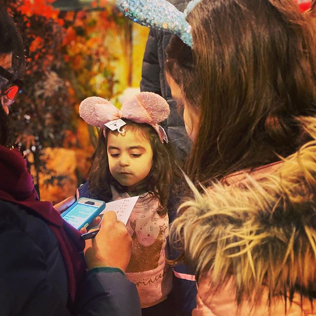 See the magic in her eyes … #butikagency #disney See the magic in her eyes … #butikagency #disney